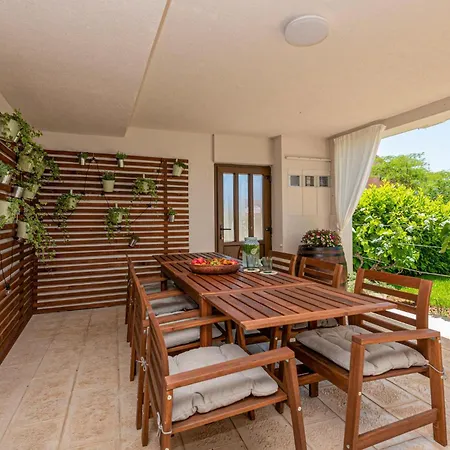 Amazing In With Outdoor Swimming Pool * Lovrec